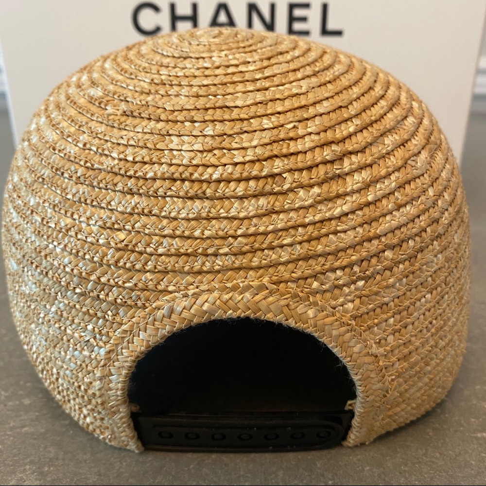 Sold !!!! Chanel Straw Cap - Picture 4 of 8